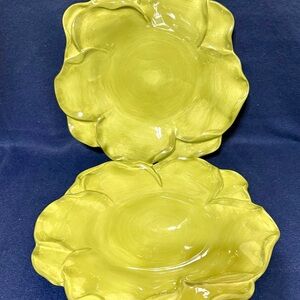 Roscher & Co. Set Of 2 Green Leaf Flower Collection 9" Salad Plates.